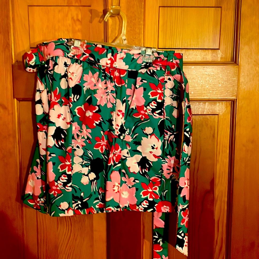 J crew flowered shorts!  Perfect for summer!